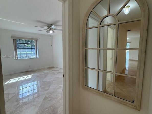 300 NW 42nd St, Boca Raton FL 33431