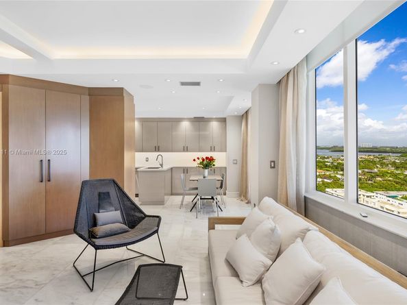 9801 Collins Ave PH11, Bal Harbour FL 33154