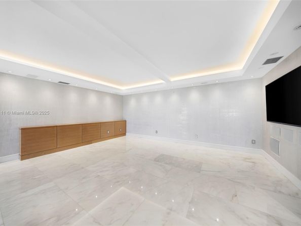 9801 Collins Ave PH11, Bal Harbour FL 33154