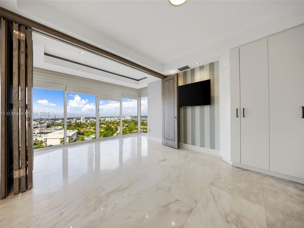 9801 Collins Ave PH11, Bal Harbour FL 33154