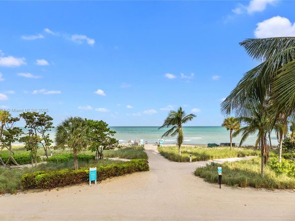9801 Collins Ave PH11, Bal Harbour FL 33154