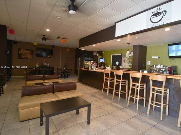 400 Kings Point Dr 317, Sunny Isles Beach FL 33160