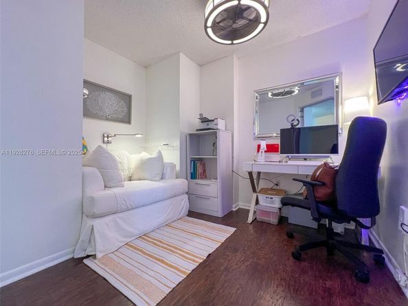 520 SE 5th Ave 2303, Fort Lauderdale FL 33301