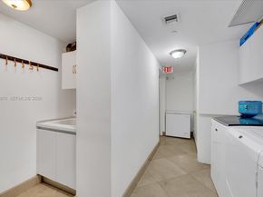 1643 Brickell Ave 3904, Miami FL 33129