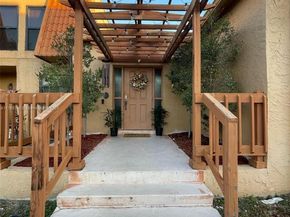 9137 Limetree Ln 166, Pembroke Pines FL 33024