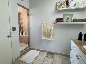 9137 Limetree Ln 166, Pembroke Pines FL 33024