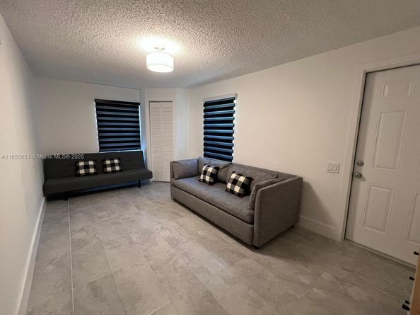 13725 NW 4th Ct, North Miami FL 33168