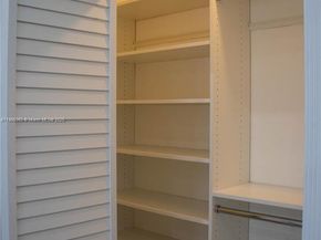 295 NE 150th St, Miami FL 33161