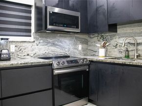 295 NE 150th St, Miami FL 33161