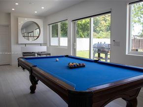 295 NE 150th St, Miami FL 33161