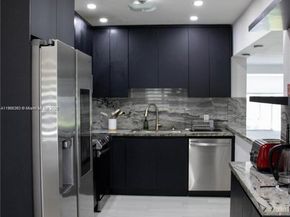 295 NE 150th St, Miami FL 33161