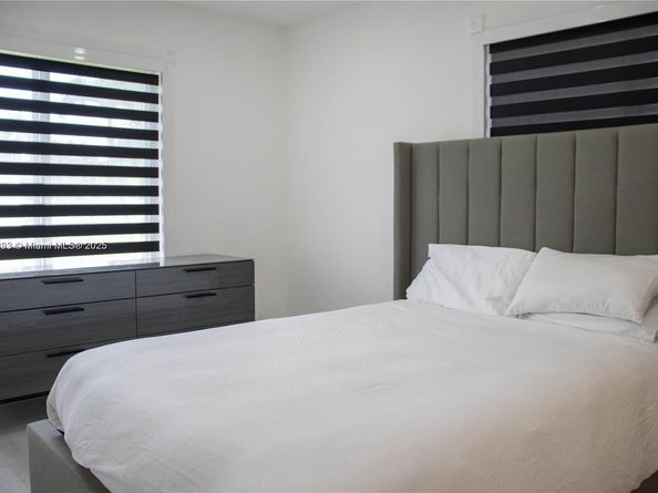 295 NE 150th St, Miami FL 33161