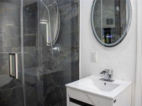 295 NE 150th St, Miami FL 33161