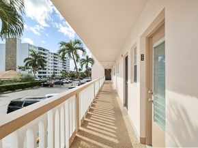 421 NE 14th Ave 203, Hallandale Beach FL 33009