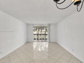 421 NE 14th Ave 203, Hallandale Beach FL 33009