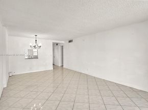 421 NE 14th Ave 203, Hallandale Beach FL 33009