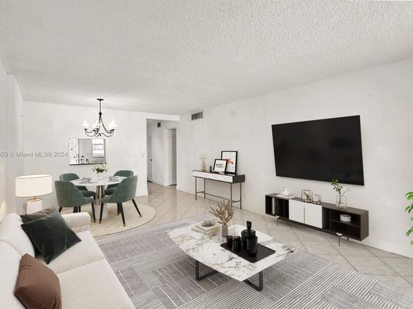 421 NE 14th Ave 203, Hallandale Beach FL 33009