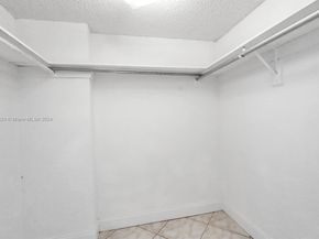 421 NE 14th Ave 203, Hallandale Beach FL 33009
