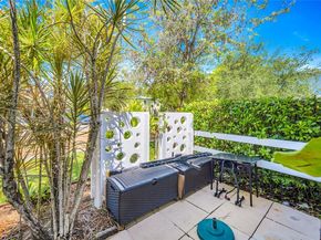 7621 SW 55th Ave 21A, Miami FL 33143