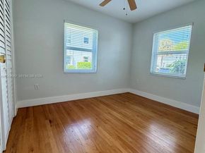 7621 SW 55th Ave 21A, Miami FL 33143