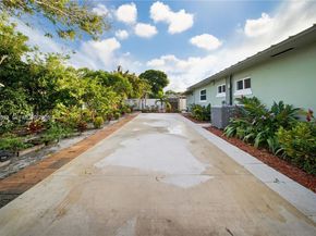 300 NE 175th St, North Miami Beach FL 33162