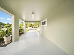 300 NE 175th St, North Miami Beach FL 33162