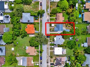 1042 NW 76th St, Miami FL 33150