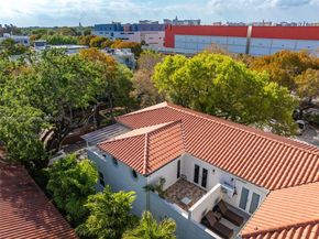 2917 SW 30th Ct 2917, Miami FL 33133