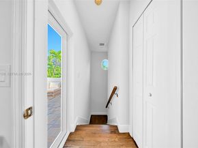 2917 SW 30th Ct 2917, Miami FL 33133