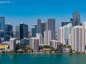 540 Brickell Key Dr 1411, Miami FL 33131