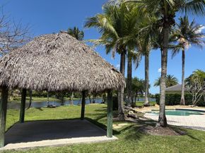 13805 SW 41st St, Davie FL 33330