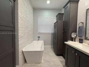 13805 SW 41st St, Davie FL 33330