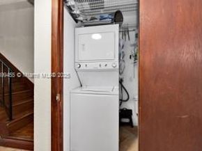 6709 N Kendall Dr 219, Pinecrest FL 33156
