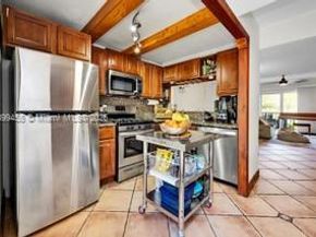 6709 N Kendall Dr 219, Pinecrest FL 33156