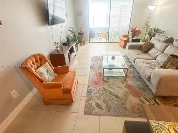 2860 Somerset Dr 400K, Lauderdale Lakes FL 33311