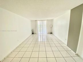 16950 Dixie A536, North Miami Beach FL 33160