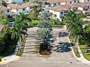 9088 SW 35th St, Miramar FL 33025