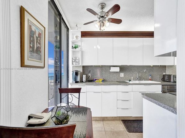 322 Buchanan St 610, Hollywood FL 33019