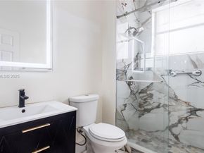 16365 NW 15th St, Pembroke Pines FL 33028