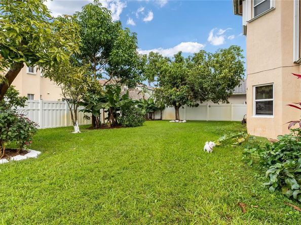 16365 NW 15th St, Pembroke Pines FL 33028