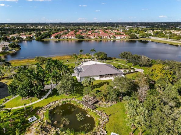 16365 NW 15th St, Pembroke Pines FL 33028