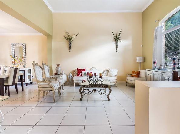 16365 NW 15th St, Pembroke Pines FL 33028