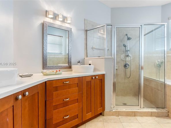 16365 NW 15th St, Pembroke Pines FL 33028