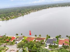 2373 NW 195th Ave, Pembroke Pines FL 33029