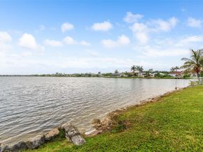 2373 NW 195th Ave, Pembroke Pines FL 33029