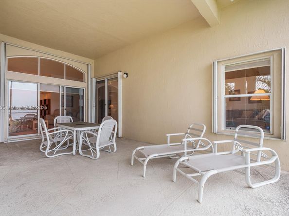 2373 NW 195th Ave, Pembroke Pines FL 33029