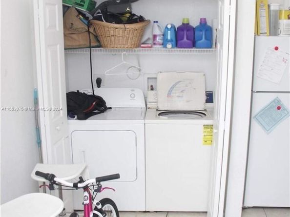 1935 Gardenia Ct 1935, Riviera Beach FL 33404