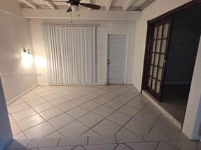 1752 NW 74th Ave 18, Plantation FL 33313