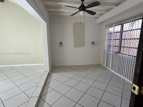 1752 NW 74th Ave 18, Plantation FL 33313