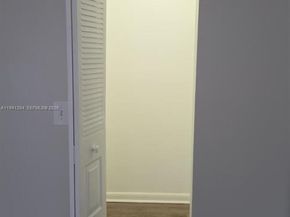 202 Lake Pointe Dr 204, Oakland Park FL 33309